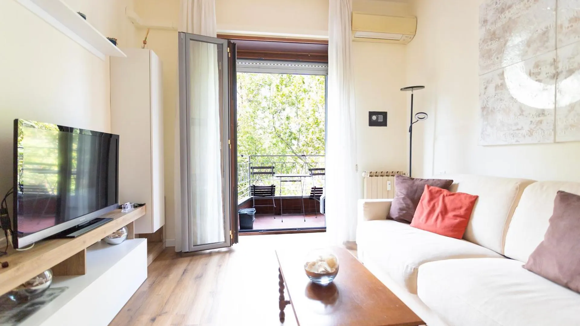 Milano Navigli Bocconi Naba Iulm Ied-Design Apartamento Milão